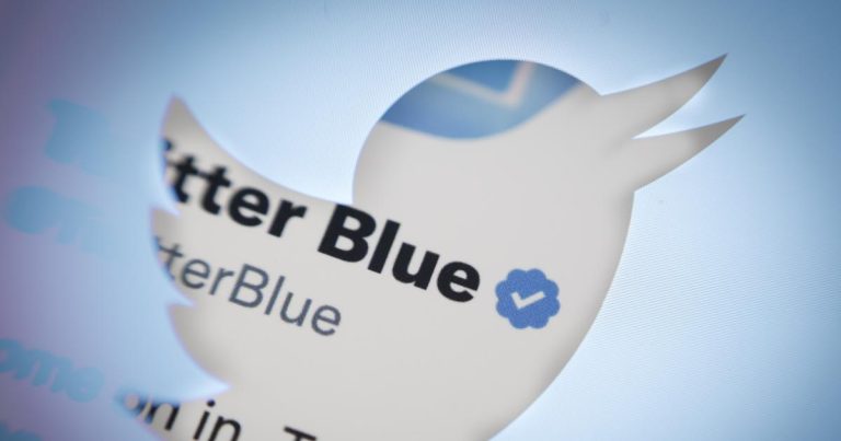 Twitter ne recommandera bientôt que les utilisateurs payants dans son flux For You