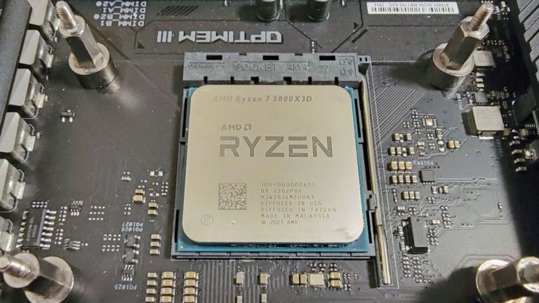 Un bogue logiciel vous permet d’overclocker le 5800X3D d’AMD à mort en quelques secondes