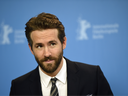 L'acteur canadien Ryan Reynolds pose pour les photographes lors d'un photocall pour le film 