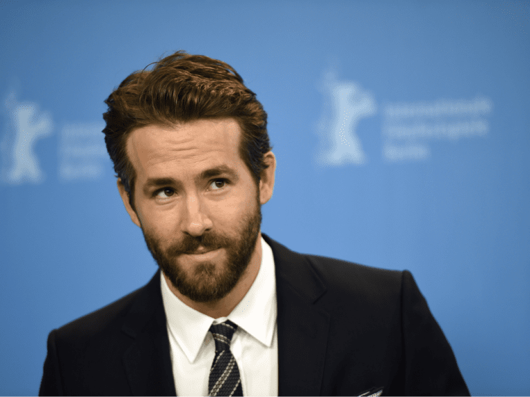 Voici combien d’argent Ryan Reynolds a empoché après un accord de 1,3 milliard de dollars avec Mint Mobile