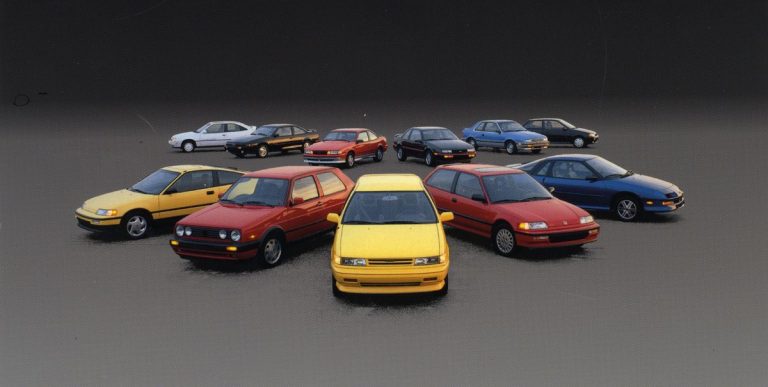 Voir les photos de la comparaison des petits coupés sportifs de 1990