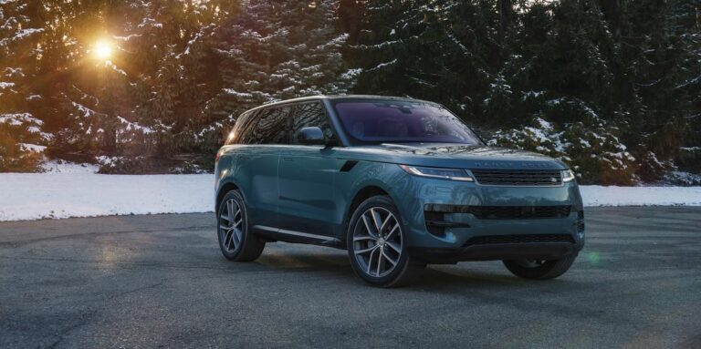 Voir les photos du Range Rover Sport SE P360 2023