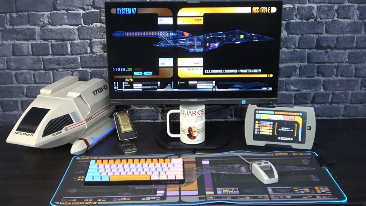 Vous devez voir cet incroyable PC Star Trek Shuttle fabriqué par des fans
