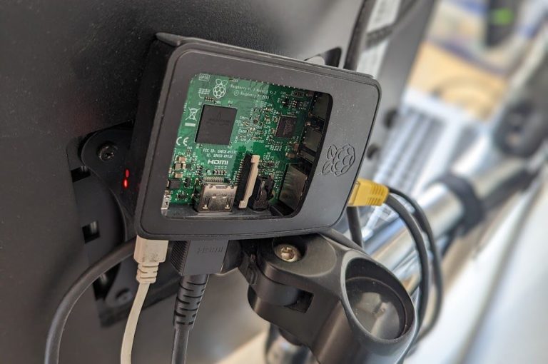 Vous pouvez ajouter un deuxième port HDMI à un ordinateur portable avec Raspberry Pi