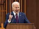 Le président américain Joe Biden s'adresse au Parlement canadien, à Ottawa, le 24 mars 2023.