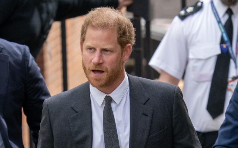 Un enquêteur privé au centre de l’affaire Prince Harry contre Daily Mail nie avoir admis le piratage