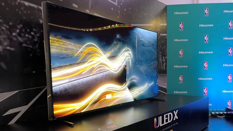 Le téléviseur QLED 85 pouces super lumineux de Hisense est prêt à affronter les téléviseurs OLED