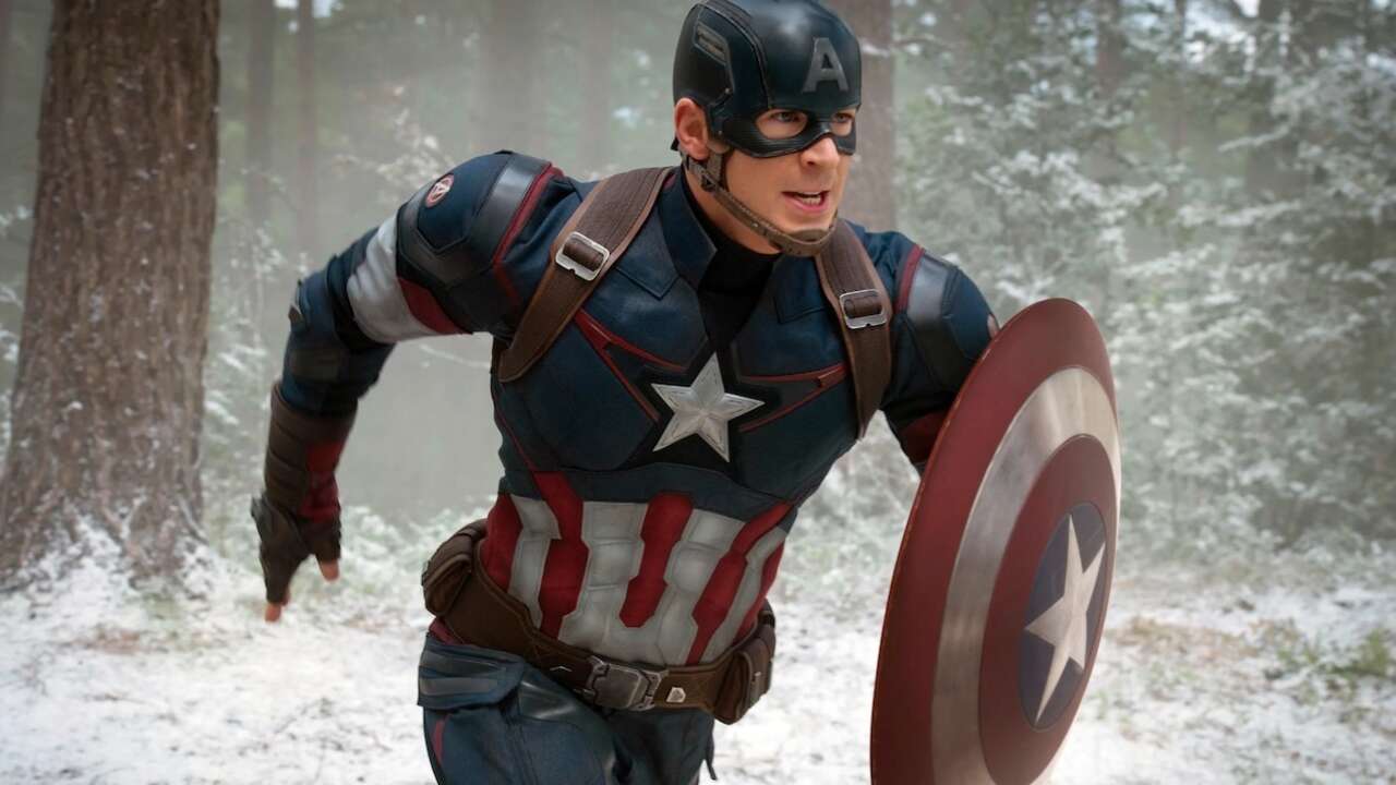 Chris Evans pense qu'il y a plus d'histoires de Steve Rogers à raconter, mais ce n'est pas le moment
