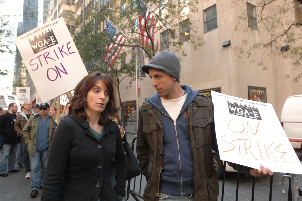 Tina Fey sur la ligne de piquetage WGAE avec Seth Myers en 2007.