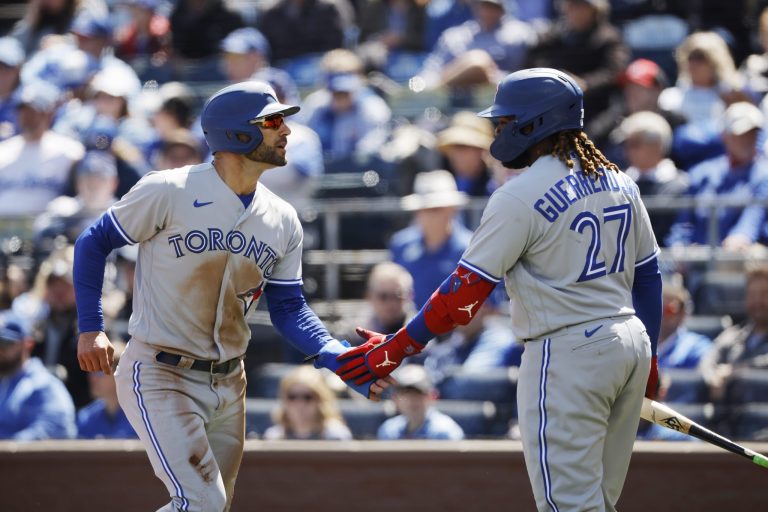 BLUE JAYS TAKEAWAYS: Vlad Guerrero Jr. dans sa propre ligue tandis que Gausman s’occupe de la victoire sur les Royals