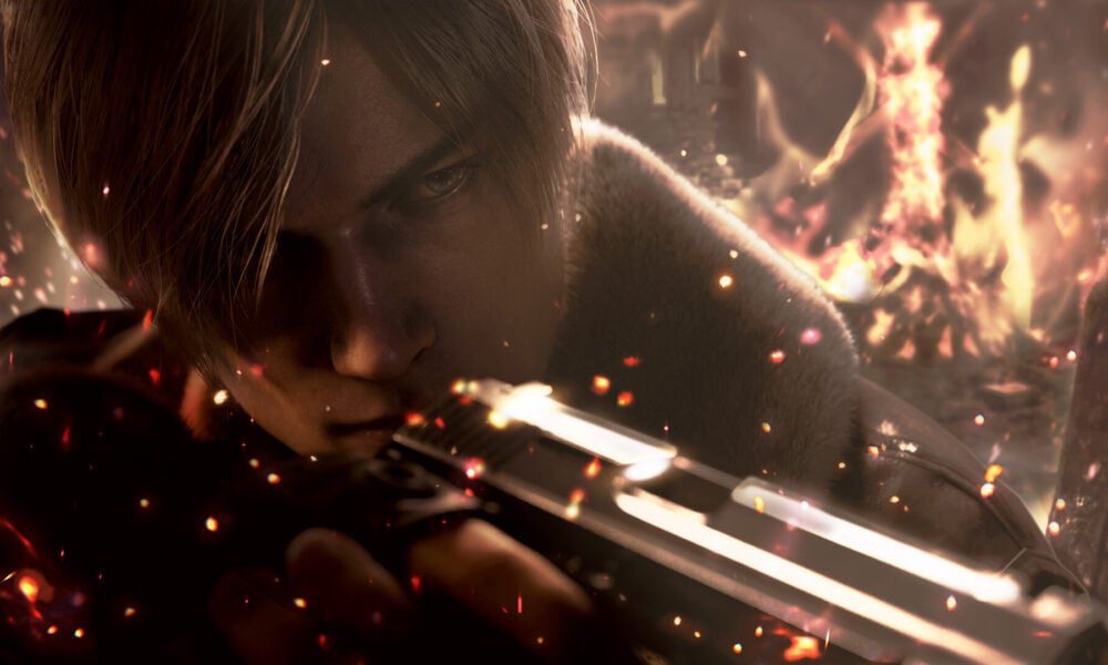 Leon Kennedy holding a gun in Resident Evil 4 Remake.