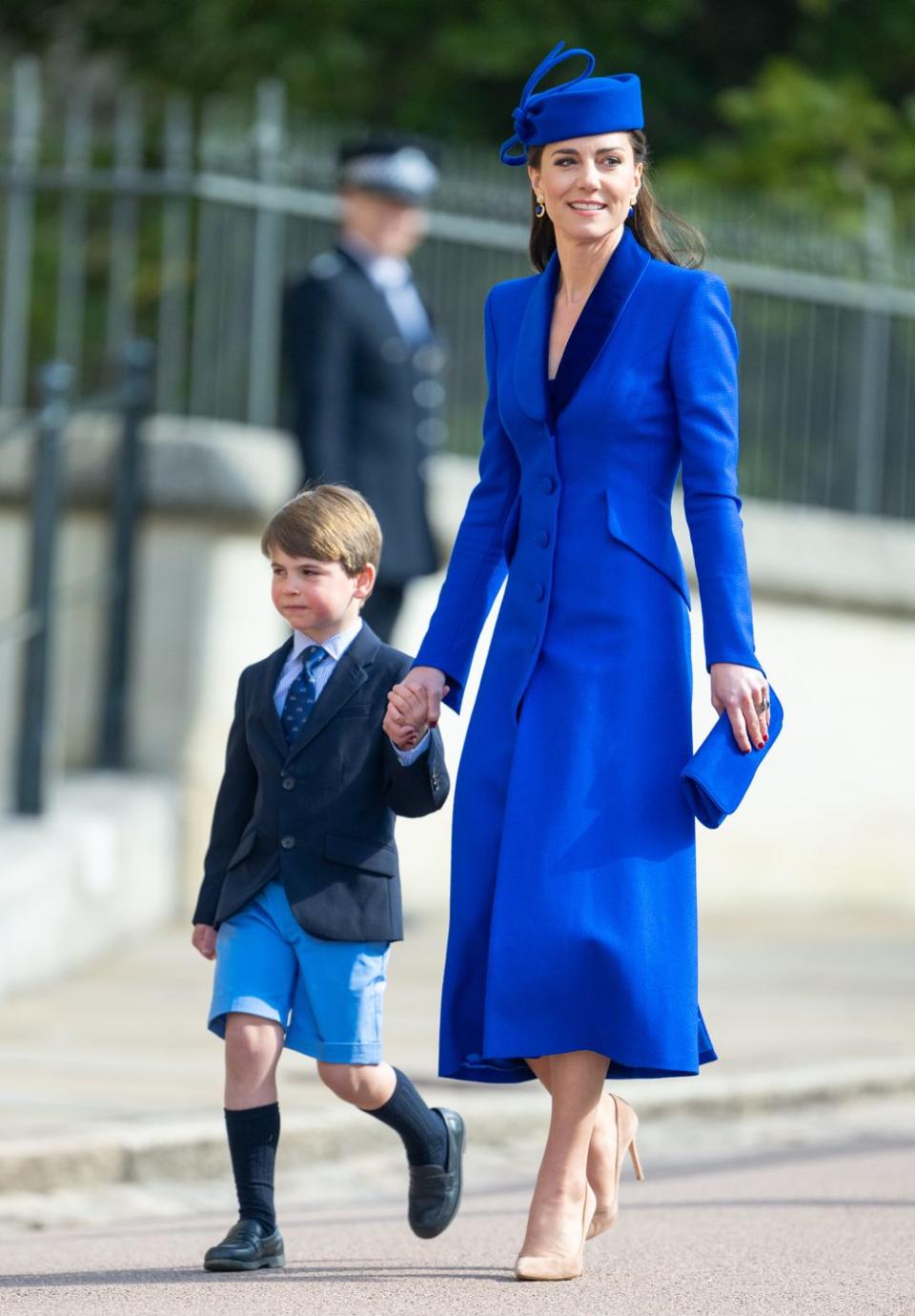 windsor, angleterre avril 09 catherine, la princesse de galles et le prince louis assistent au service des mattins de pâques au château de windsor le 09 avril 2023 à windsor, angleterre photo de samir husseinwireimage