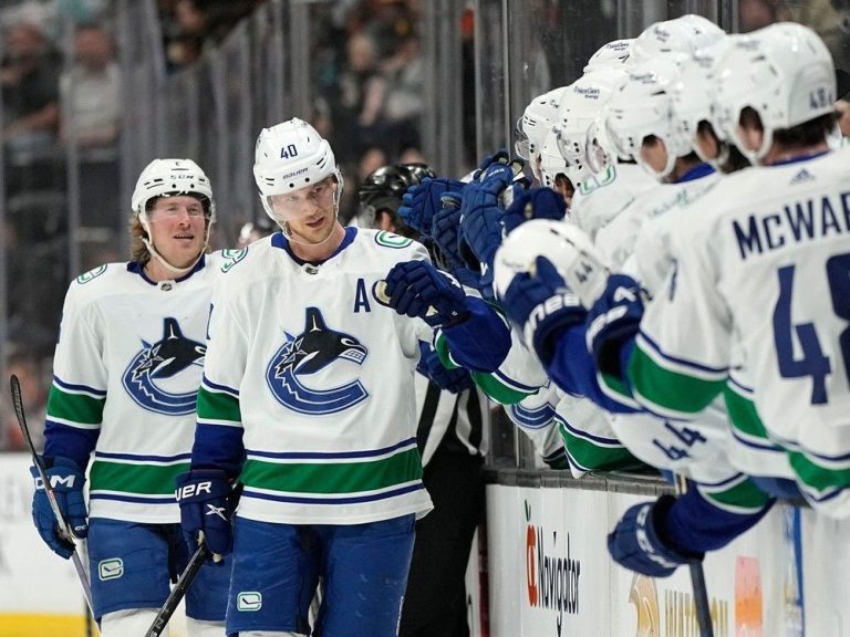 Canucks 3, Ducks 2 : Pettersson se place au panthéon des Canucks