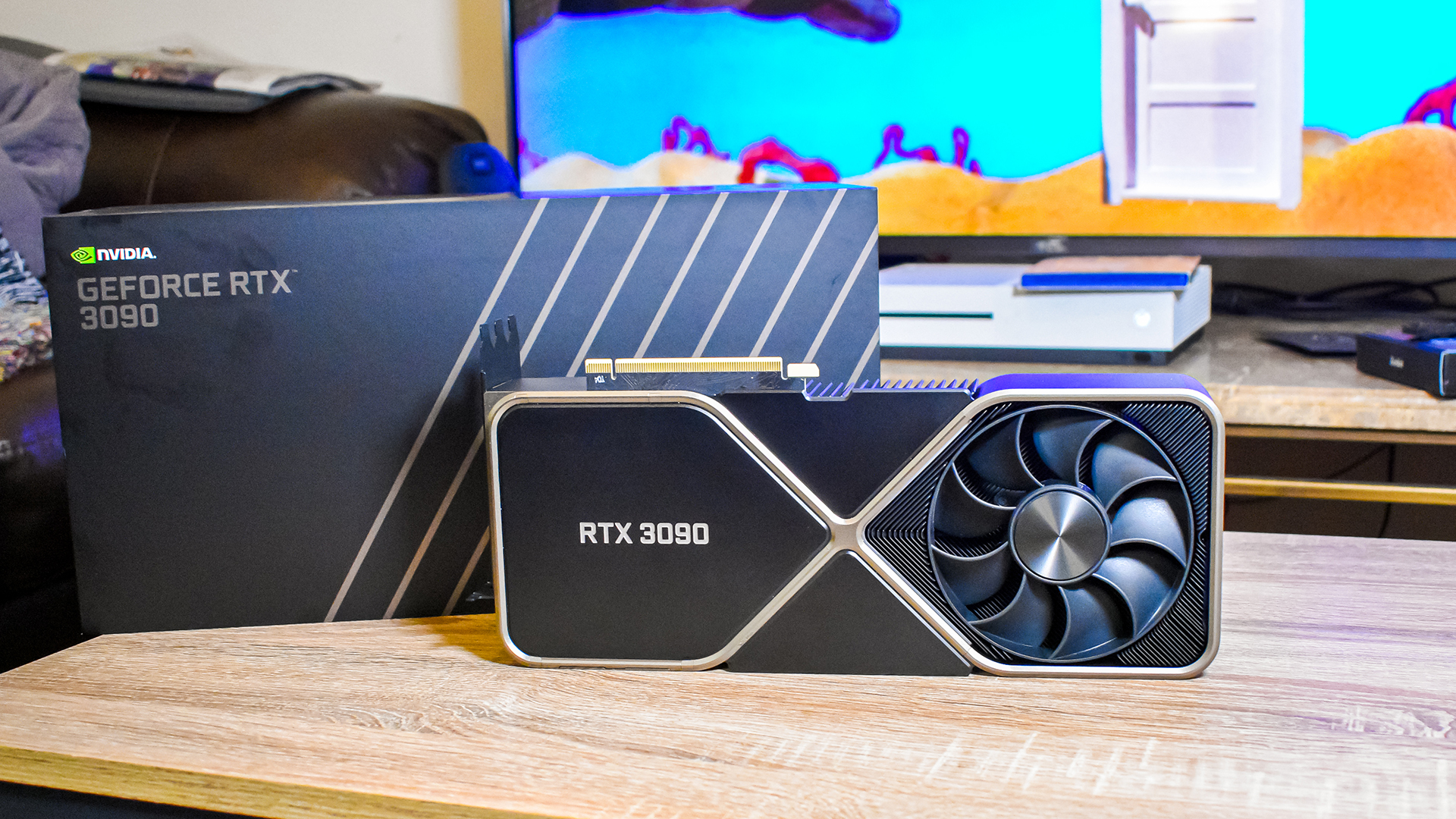 Une Nvidia GeForce RTX 3090 sur une table basse