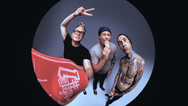 Blink-182 est un ajout de dernière minute à Coachella, avec le premier concert de la programmation réunie depuis 2014 prévu pour le vendredi.
	
	
