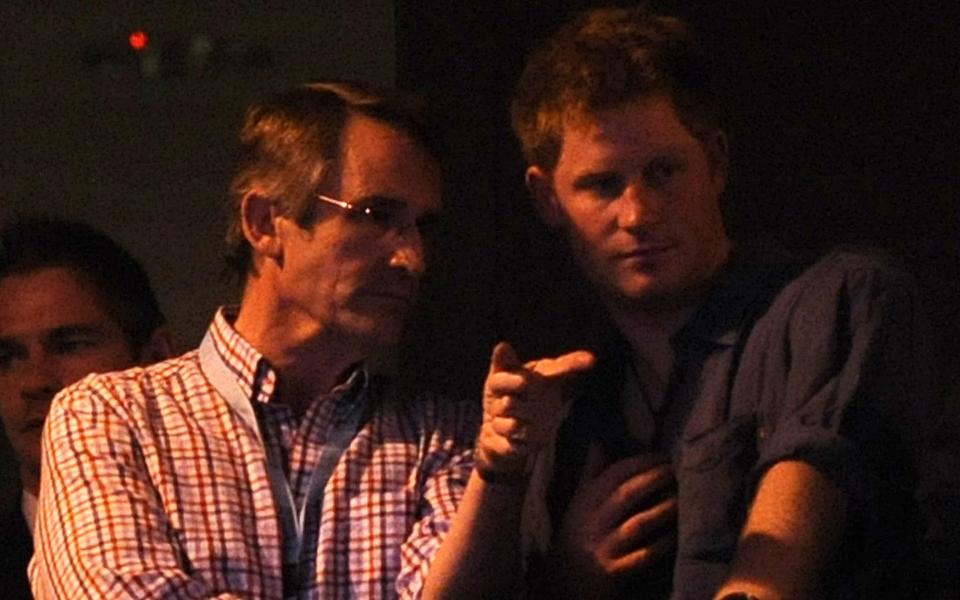 M. Parry avec le duc de Sussex en 2010 - Ben Stansall/AFP via Getty Images