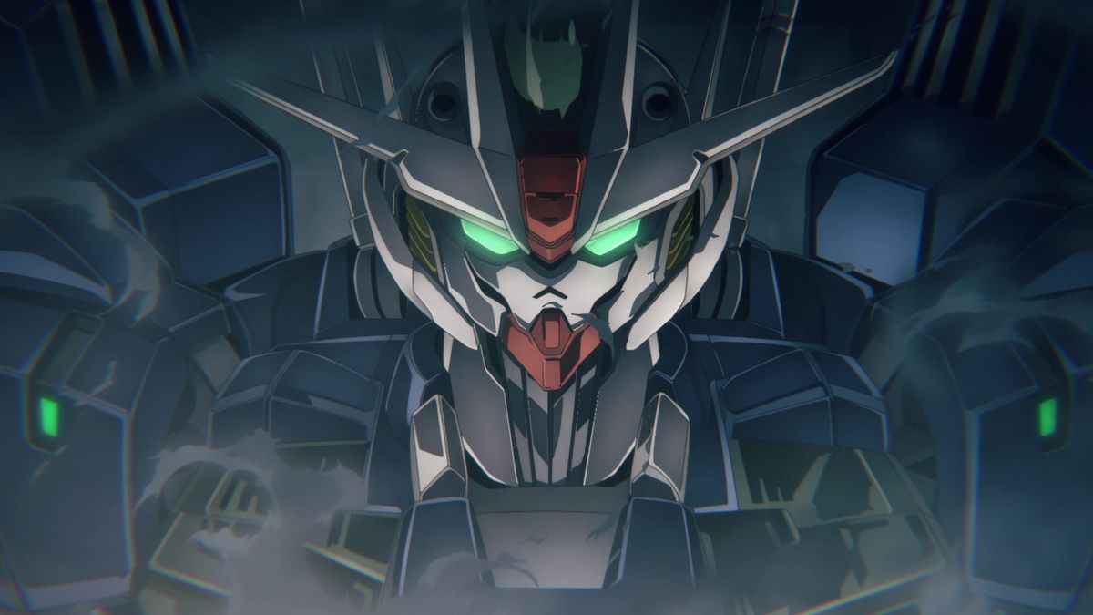 Un gros plan sur la tête du géant Gundam Aeriel, de Mobile Suit Gundam : The Witch from Mercury