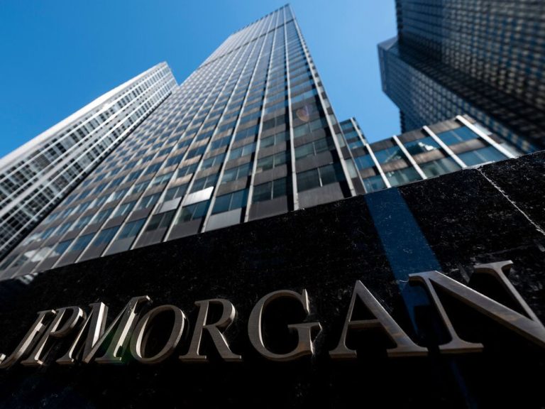 JPMorgan dit aux banquiers seniors de retourner au bureau 5 jours par semaine