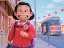 Une image de Turning Red, un film de Pixar réalisé par un Canadien qui se déroule au Canada et met en vedette des acteurs canadiens.  Alors naturellement, le gouvernement canadien ne le considère pas comme canadien. 