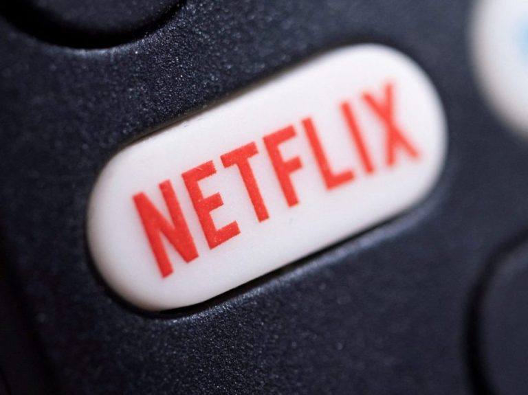 Netflix rapporte des revenus mitigés alors que la répression des mots de passe devrait se développer