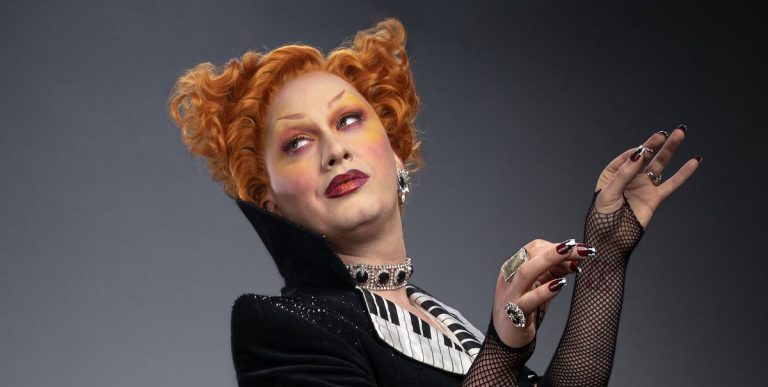 Le patron de Doctor Who taquine "tout le monde ne survivra pas" avant les débuts de Jinkx Monsoon en tant que méchant

