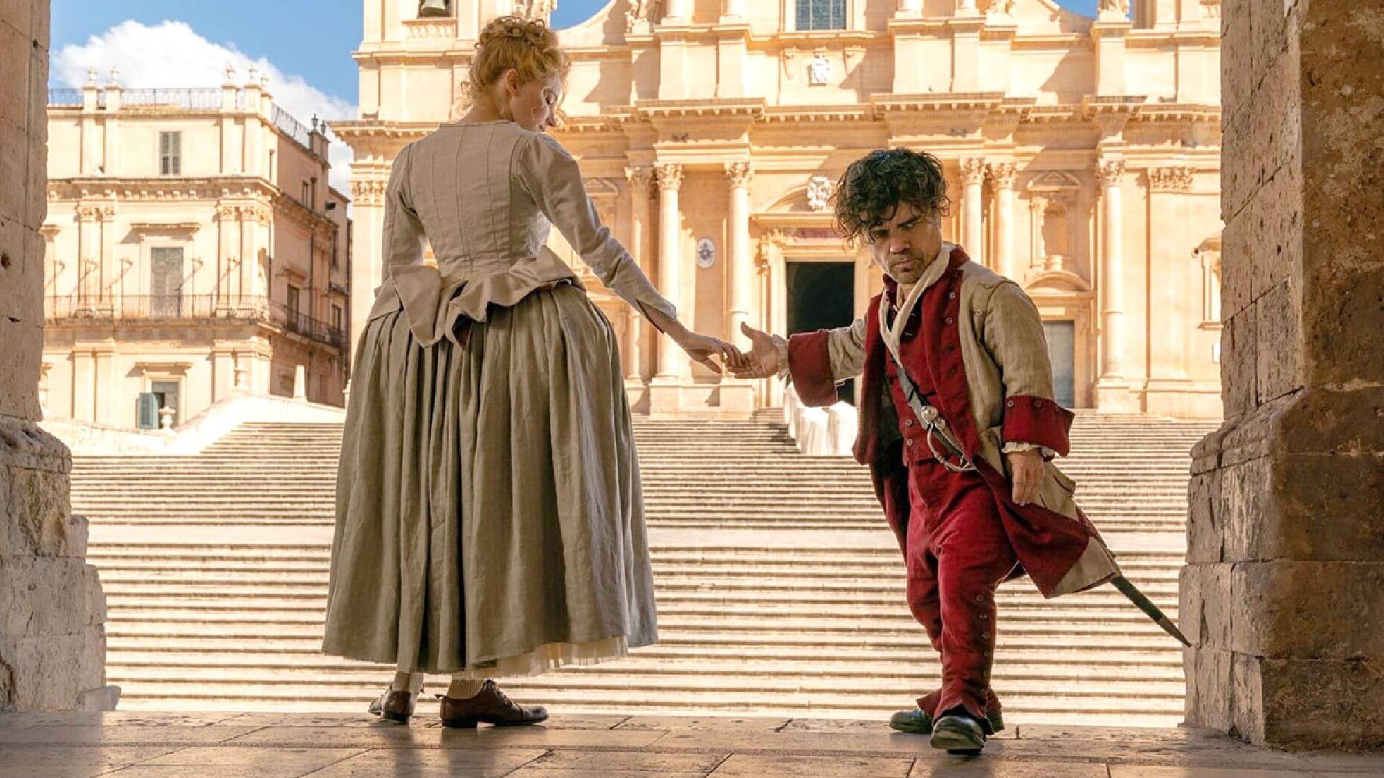 Haley Bennett en Roxanne et Peter Dinklage en Cyrano de Bergerac dans Cyrano sur Prime Video