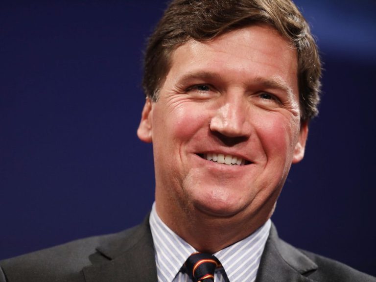 Tucker Carlson apprend qu’aucune star n’est plus grande que Fox News