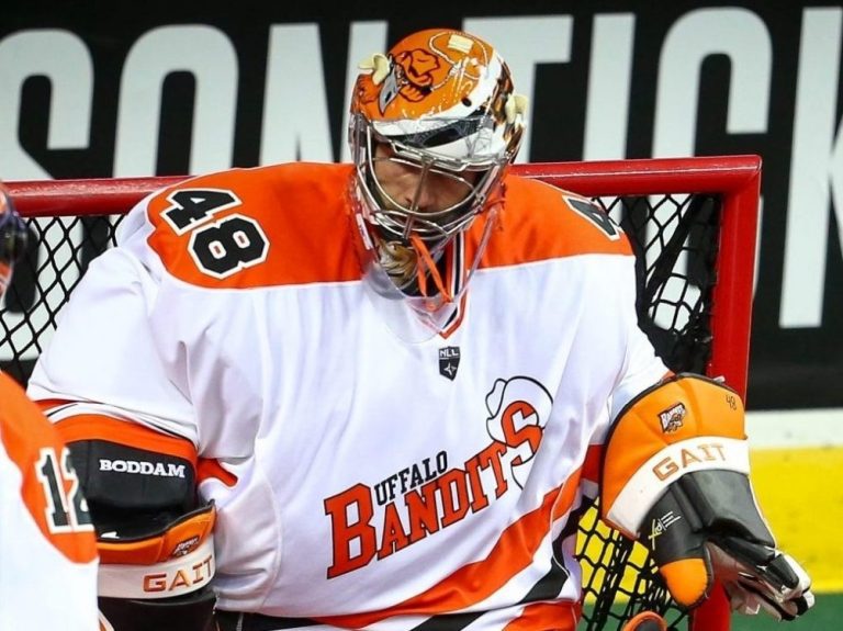 Les bandits nient la première place du rock dans NLL East