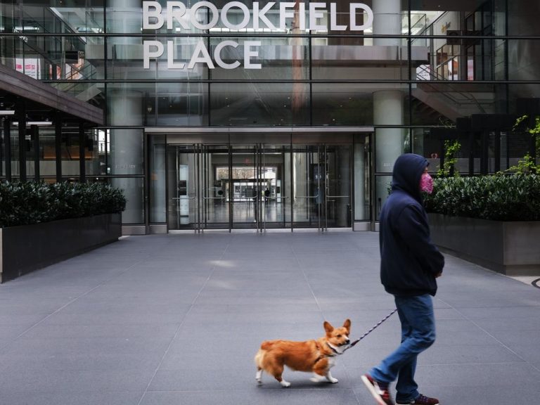 Les malheurs de l’immobilier pèsent sur Brookfield après le spin-off de décembre