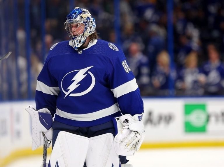 SIMMONS : Ce n’est pas le vrai Andrei Vasilevskiy – n’est-ce pas ?