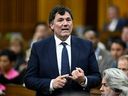 Le ministre des Affaires intergouvernementales, Dominic LeBlanc, lors de la période des questions à la Chambre des communes cette semaine.