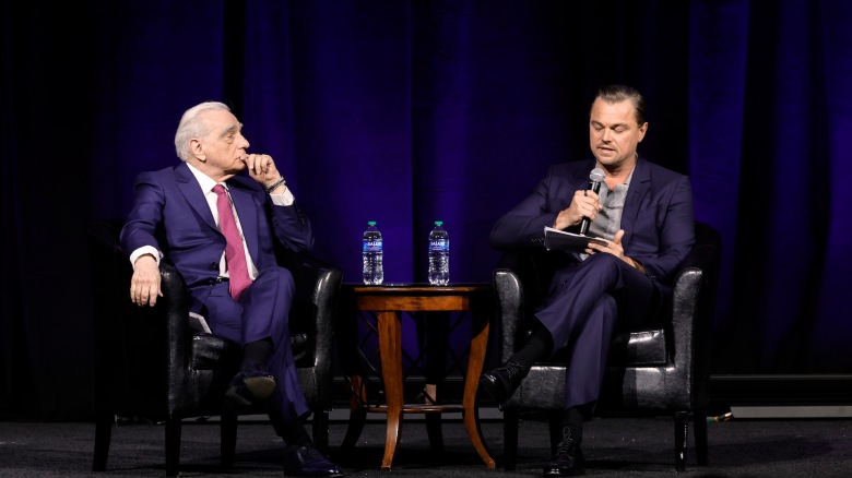 LAS VEGAS, NEVADA - 27 AVRIL : (LR) Martin Scorsese et Leonardo DiCaprio parlent pendant "Entretien avec Martin Scorsese" et Legend of Cinema Award Presentation lors de CinemaCon, la convention officielle de la National Association of Theatre Owners, au Caesars Palace le 27 avril 2023 à Las Vegas, Nevada.  (Photo de Kevin Winter/Getty Images pour CinemaCon)