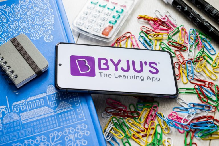 L’agence indienne de lutte contre le blanchiment d’argent perquisitionne les bureaux du géant de l’edtech Byju