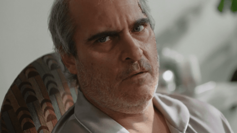 Ari Aster, Joaquin Phoenix dévoilent les trois heures parfois effrayantes, souvent drôles et profondément étranges "Beau a peur" lors d'une projection surprise Les plus populaires doivent être lus Inscrivez-vous aux newsletters Variety Plus de nos marques
	
	
