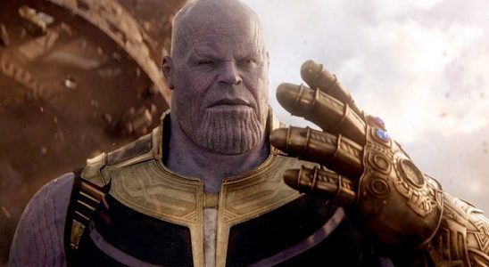 Avengers: Infinity War avait une scène supprimée de 45 minutes axée sur Thanos obtenant la pierre de puissance