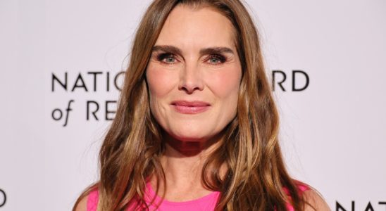 Brooke Shields a ignoré l'appel téléphonique de la réalisatrice de "Blue Lagoon" après avoir critiqué le film pour avoir exploité son "réveil sexuel"