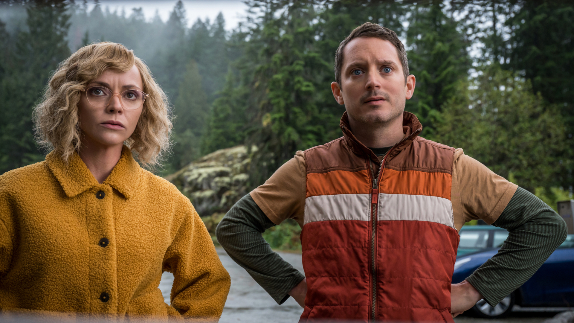 Christina Ricci et Elijah Wood dans Yellowjackets