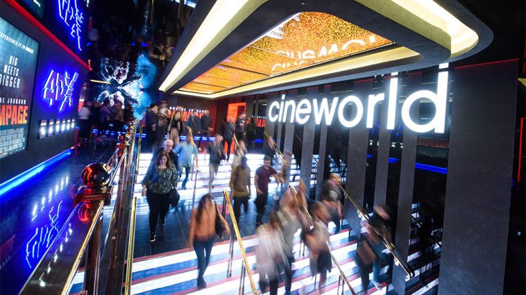 Cineworld suspend son projet de vendre l'Europe et Israël Les entreprises les plus populaires doivent lire Inscrivez-vous aux newsletters Variety
	
	
