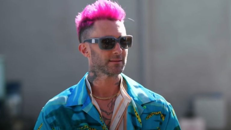 Comment Adam Levine a répondu lorsqu'on lui a demandé si Blake Shelton avait suivi ses traces et s'était retiré de la voix
