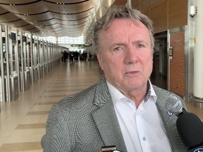 L'entraîneur des Jets, Rick Bowness, a parlé de confiance et de conviction alors que son équipe se préparait à partir pour Vegas et le cinquième match.