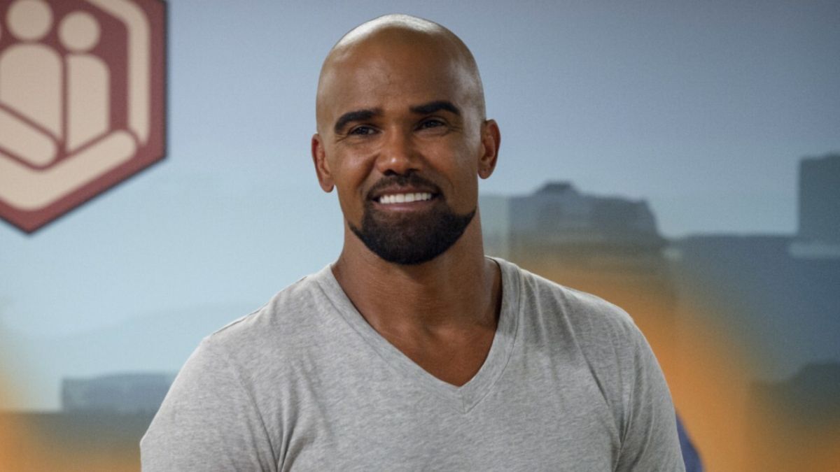 shemar moore smiling on s.w.a.t.