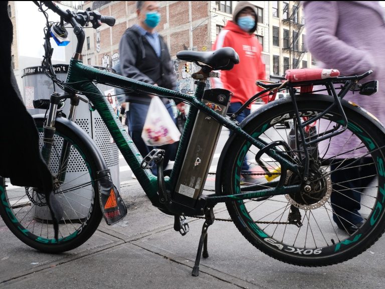 Deux enfants tués dans le dernier incendie de vélos électriques à New York