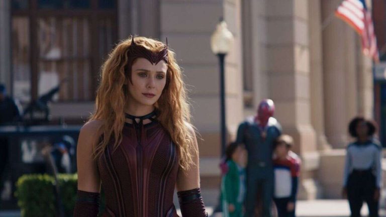 Elizabeth Olsen "ne manque pas" la sorcière écarlate
