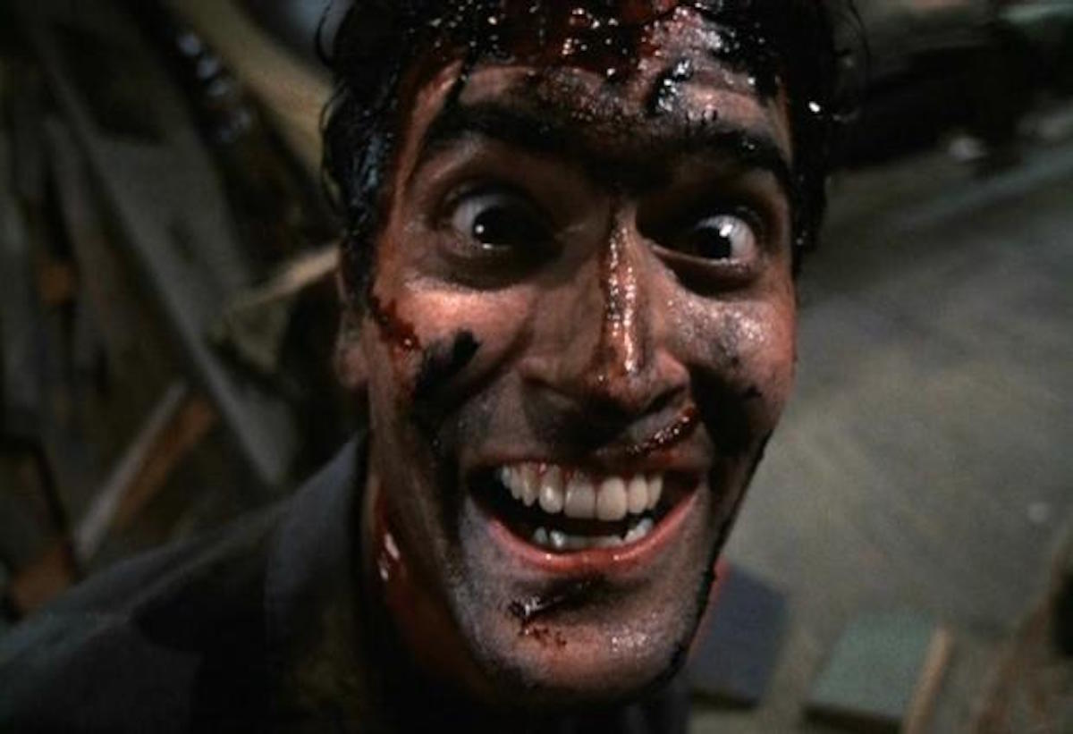 Evil Dead Rise: Un changement dans le livre des morts laisse la porte ouverte au retour de Bruce Campbell
