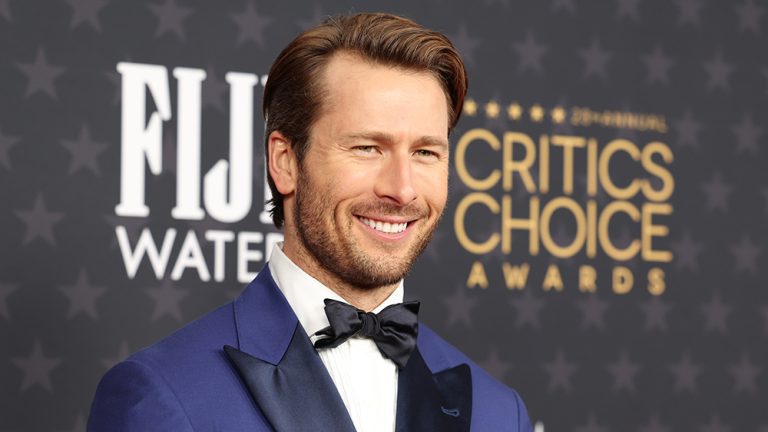 Glen Powell en pourparlers pour jouer dans la suite "Twister" d'Universal en face de Daisy Edgar-Jones Le plus populaire doit être lu Inscrivez-vous aux newsletters Variety Plus de nos marques
	
	
