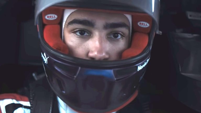 Gran Turismo Footage Reaction : les compétences de jeu se traduisent dans la vraie vie - avec des conséquences réelles [CinemaCon 2023]
