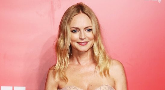 Heather Graham dit qu'elle "se sent libre" de ne pas avoir d'enfants : "Nous avons tous des chemins différents"