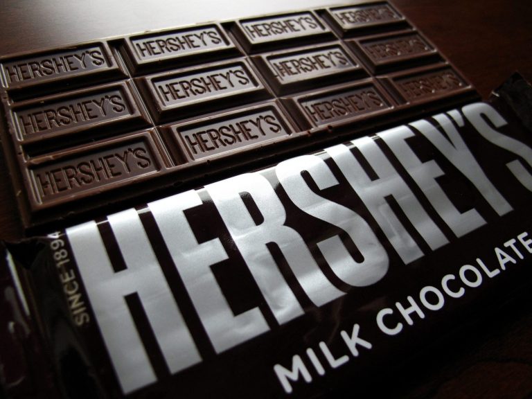 Hershey cherche à éliminer le plomb et le cadmium du chocolat : directeur financier