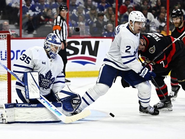 Ilya Samsonov frustre les Sénateurs alors que les Maple Leafs gagnent 3-0 à Ottawa