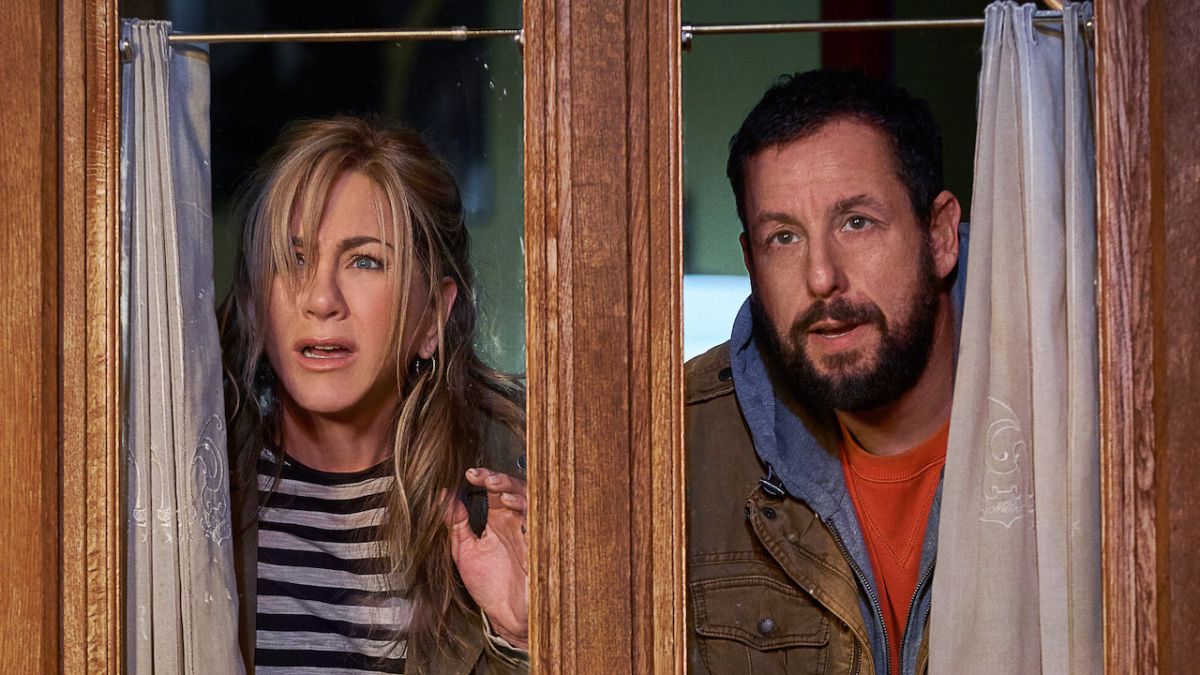 Jennifer Aniston and Adam Sandler in Murder Mystery 2